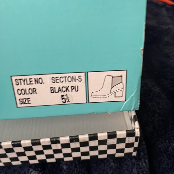 Booties - Picture 4 of 5